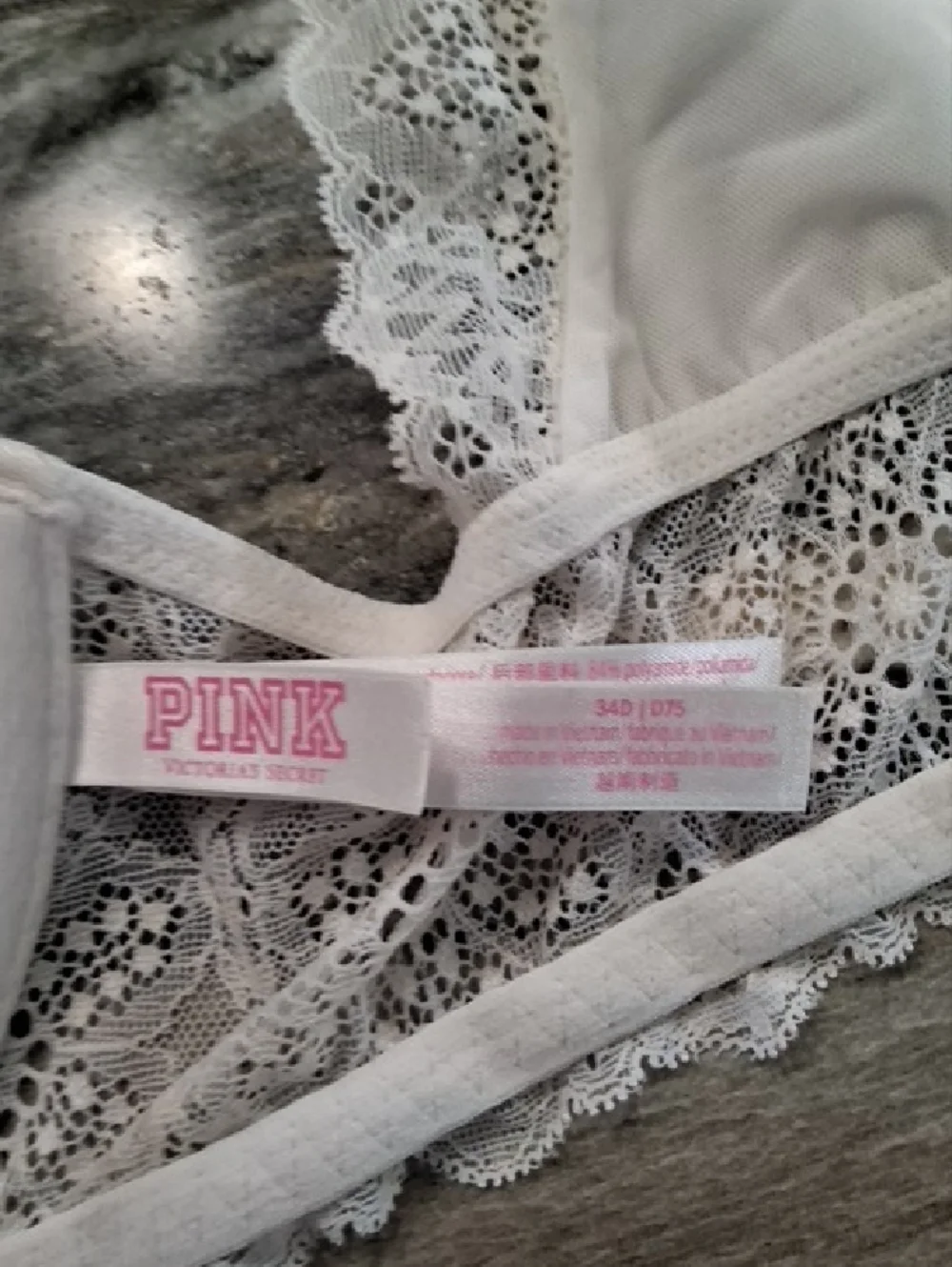 Victoria's Secret Ivory Lace Racerback Push-Up Bra - Picture 3 of 3